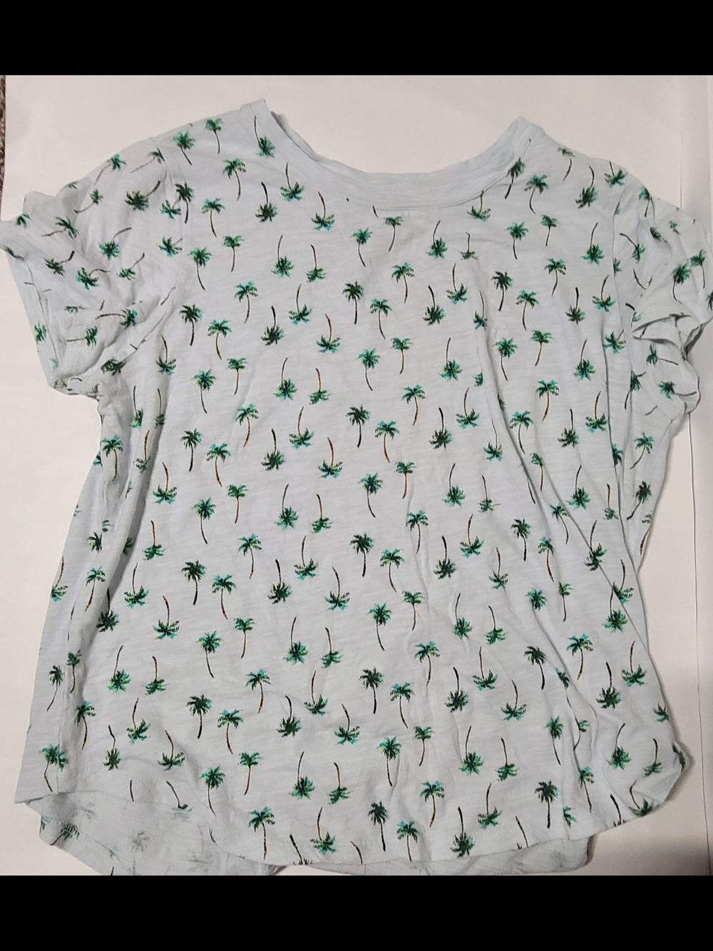 3for10 - Old Navy White Short-Sleeve Tee with Green Palm Print